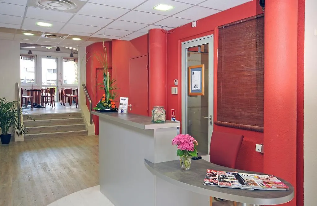Hotel Ibis Styles Lyon Croix Rousse 3*,  France